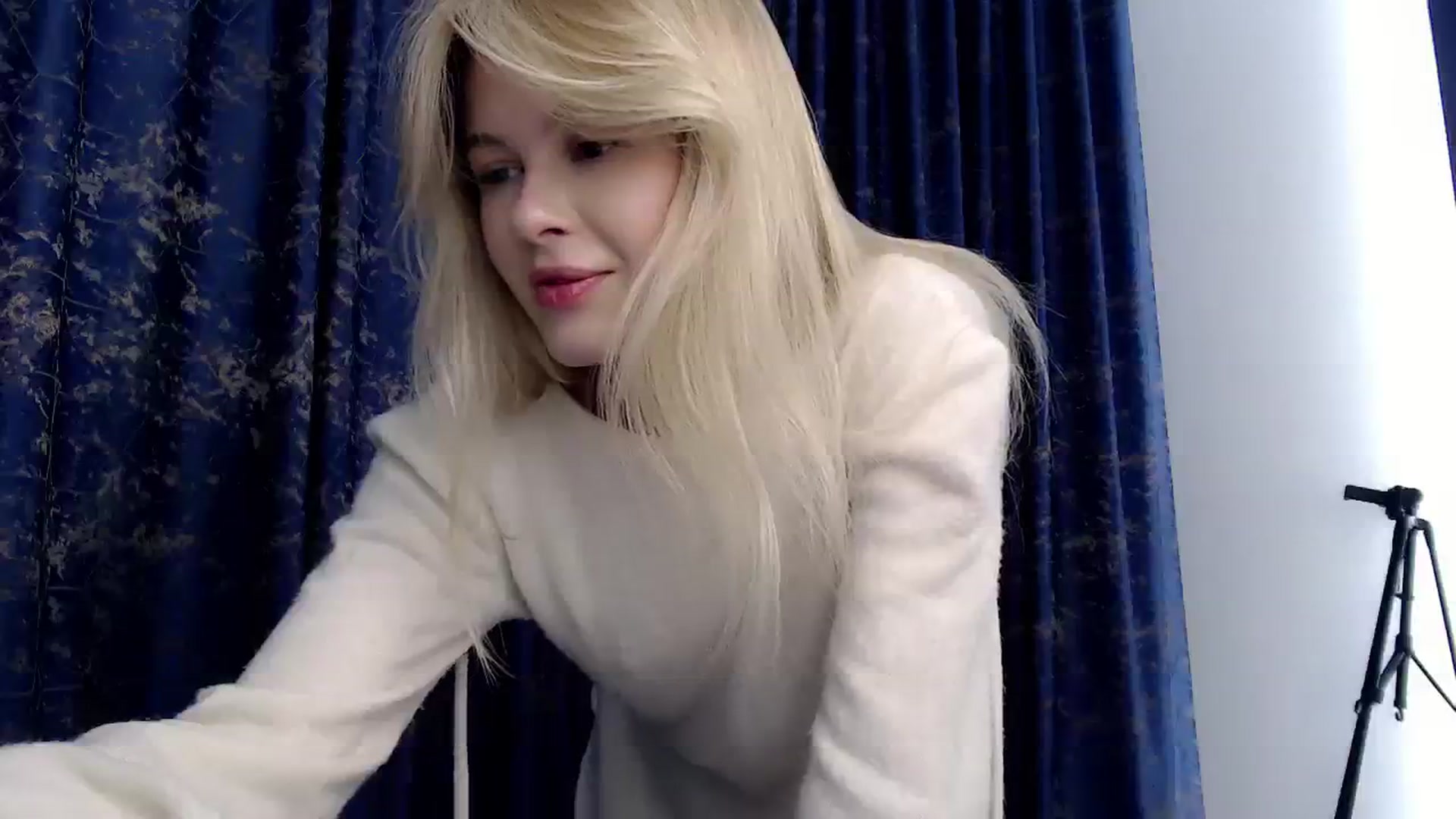 Gallery image thumbnail from Cute_BB's myfreecams stream on, 08/31/2023, 21:47 image 6 of 20