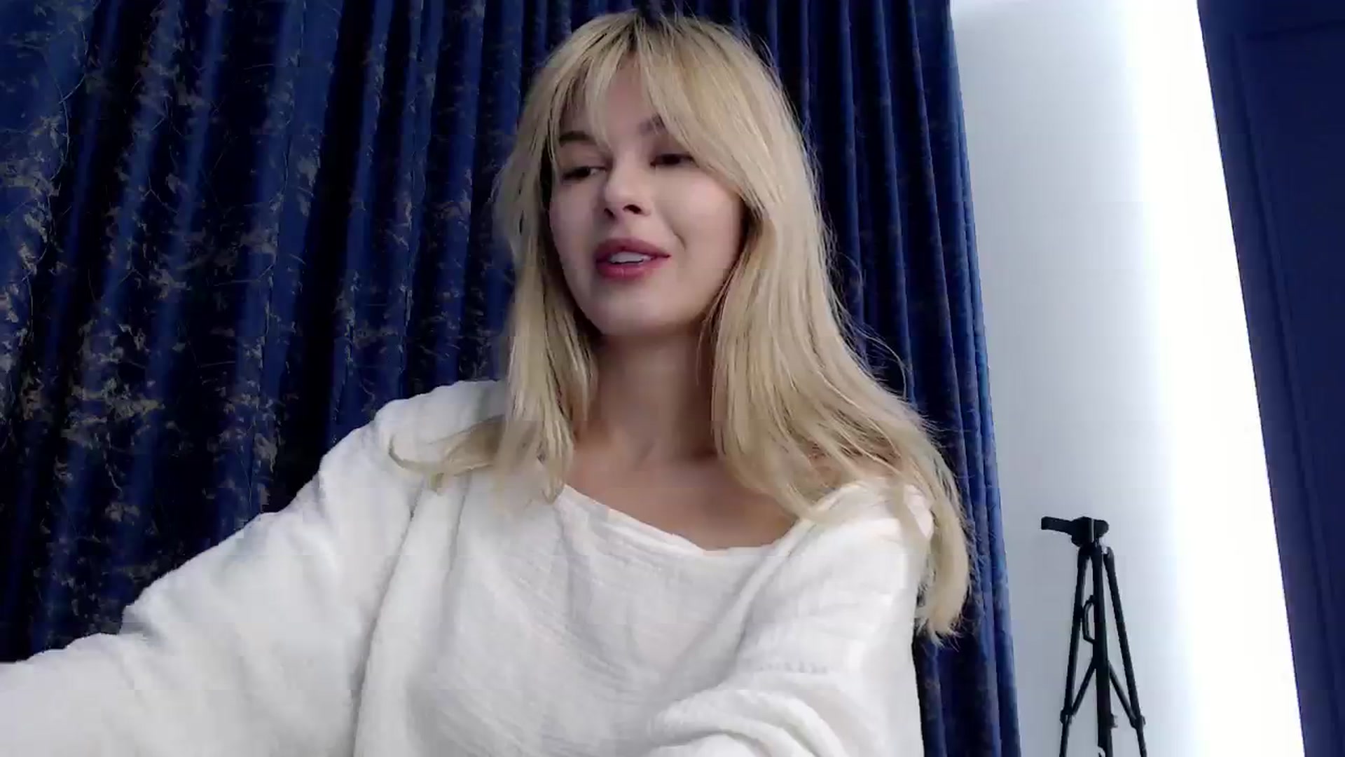 Gallery image thumbnail from Cute_BB's myfreecams stream on, 09/18/2023, 21:16 image 18 of 20