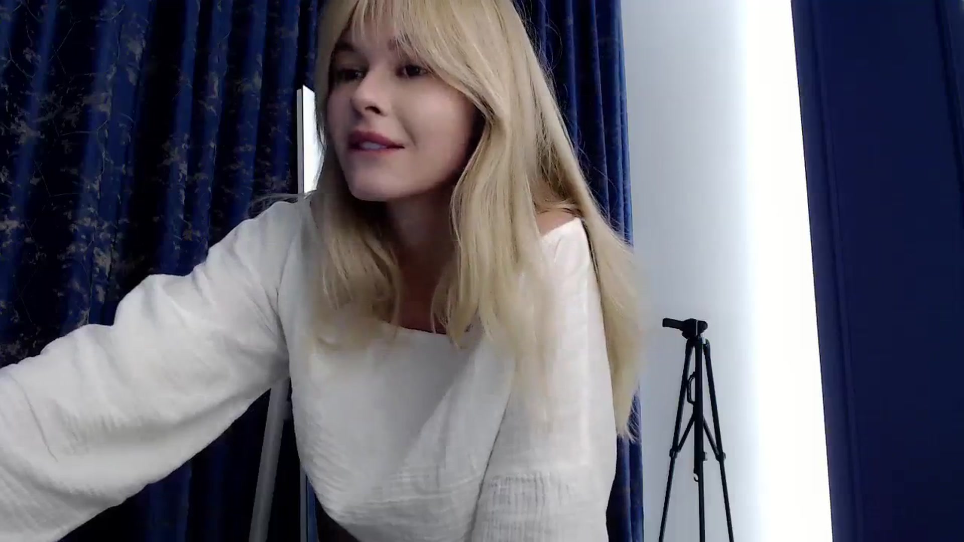 Gallery image thumbnail from Cute_BB's myfreecams stream on, 09/18/2023, 21:16 image 8 of 20