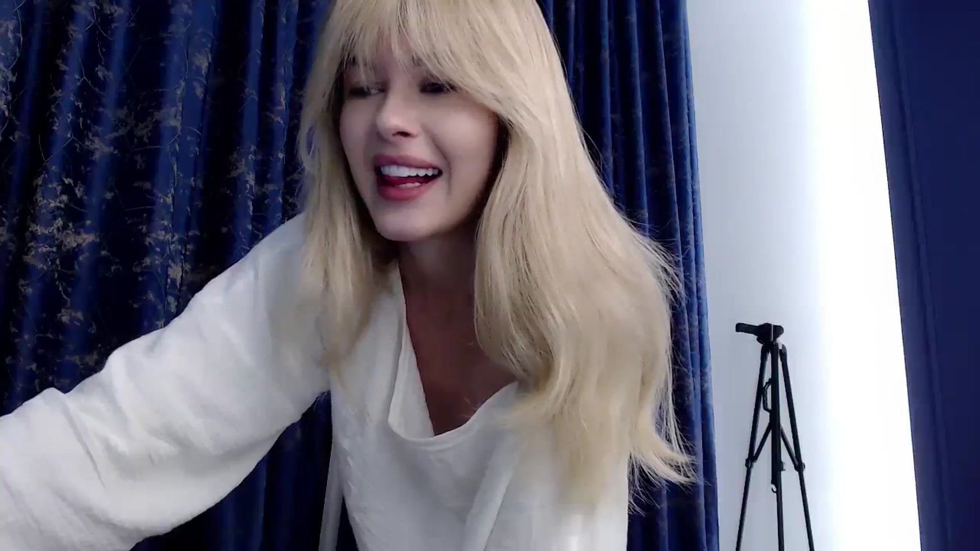 Gallery image thumbnail from Cute_BB's myfreecams stream on, 09/18/2023, 21:16 image 3 of 20