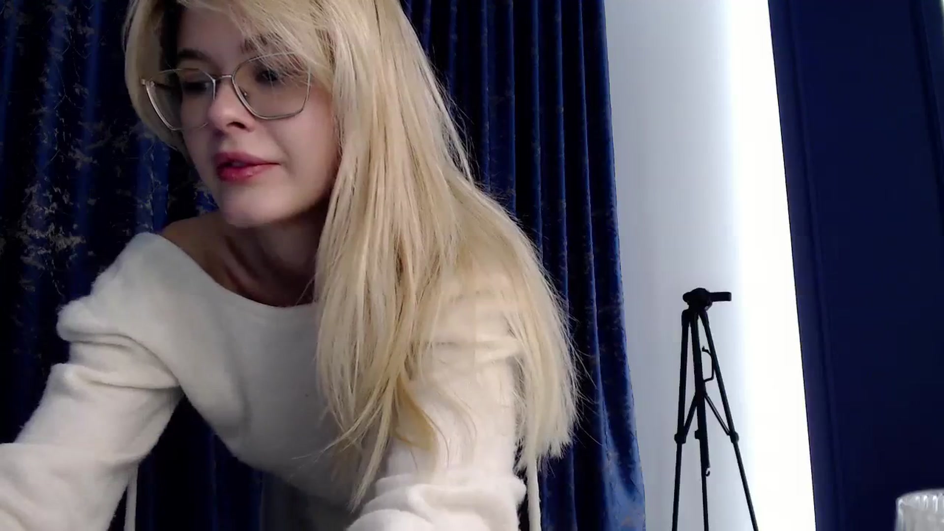 Gallery image thumbnail from Cute_BB's myfreecams stream on, 10/02/2023, 21:25 image 9 of 20