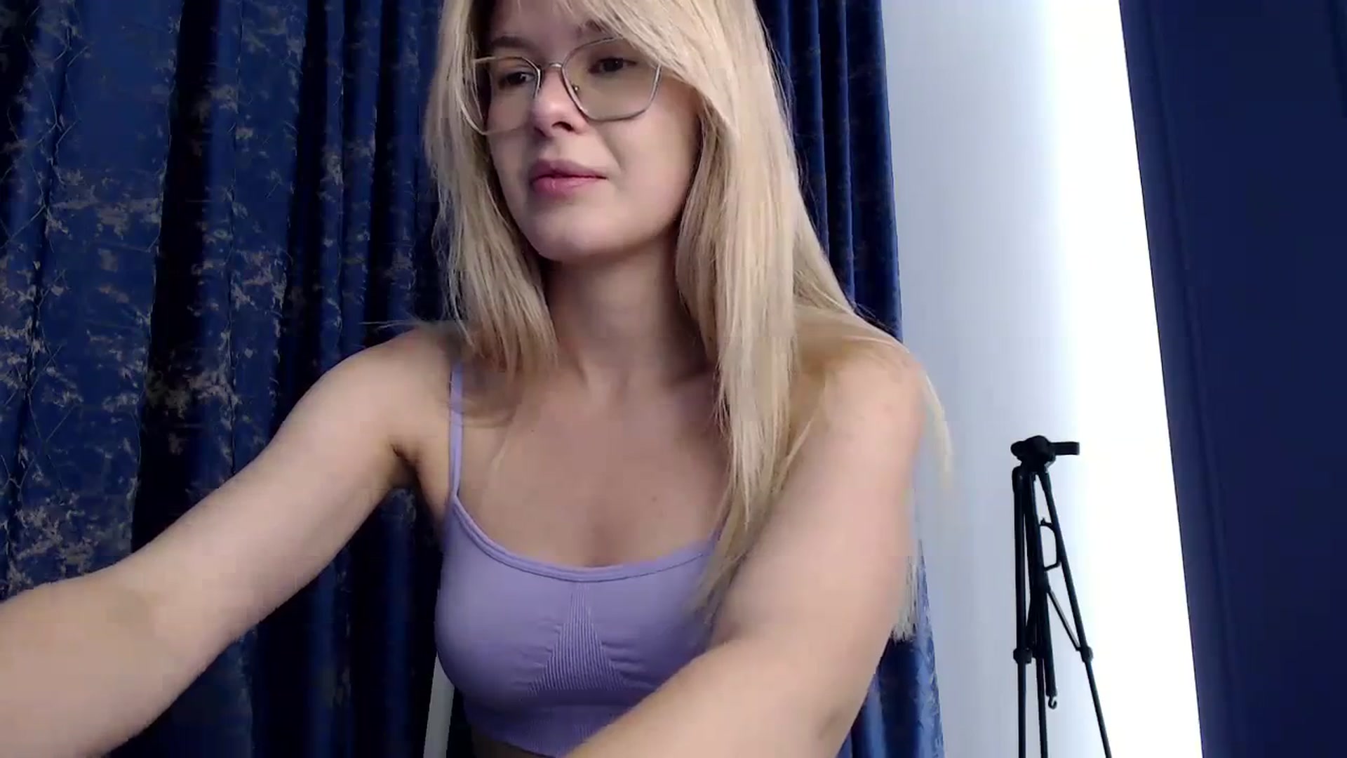 Gallery image thumbnail from Cute_BB's myfreecams stream on, 10/06/2023, 21:44 image 10 of 20