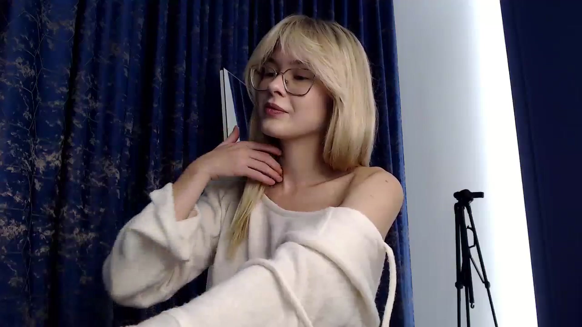 Gallery image thumbnail from Cute_BB's myfreecams stream on, 10/09/2023, 21:10 image 18 of 20