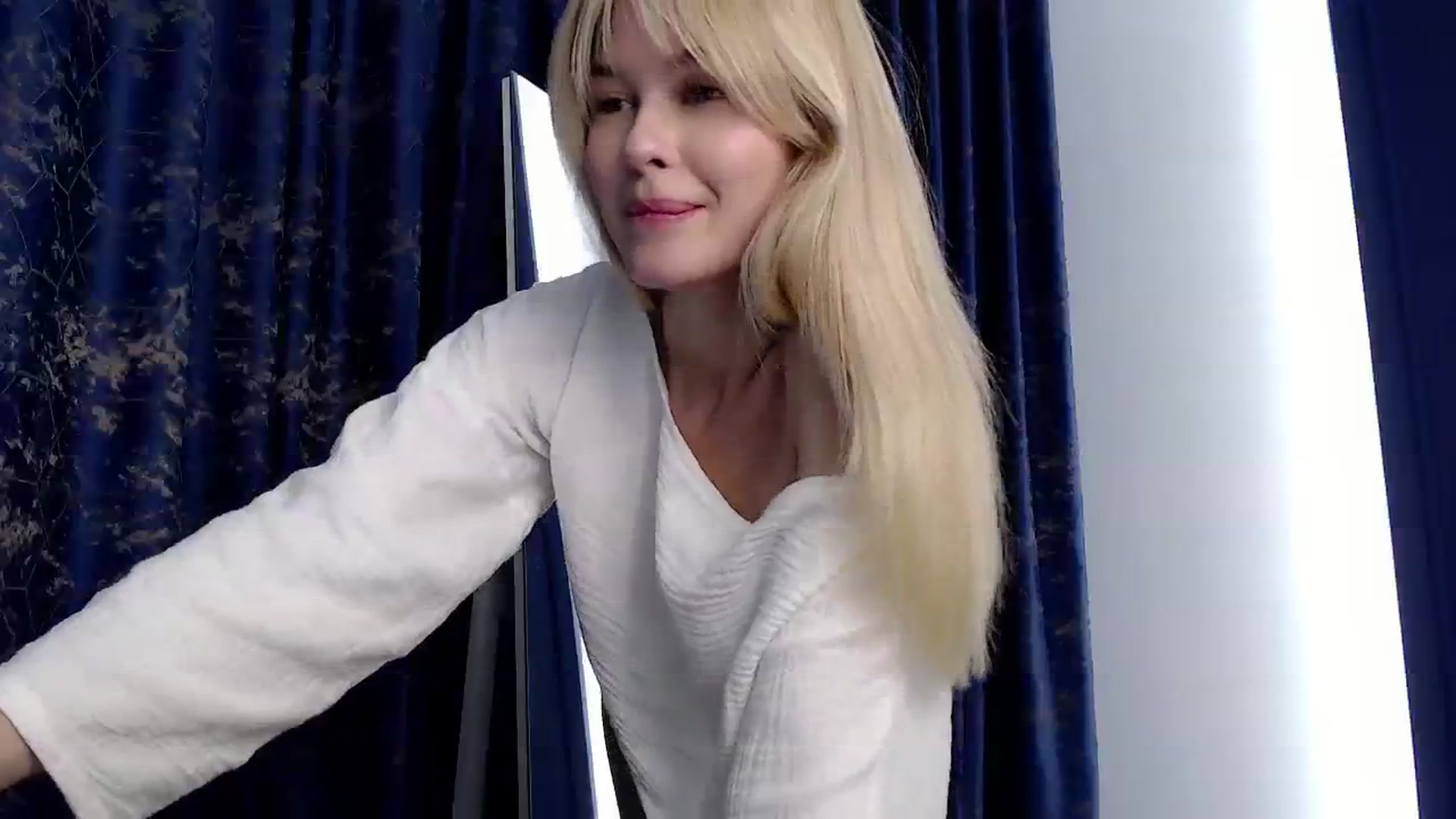 Gallery image thumbnail from Cute_BB's myfreecams stream on, 10/12/2023, 21:40 image 12 of 20