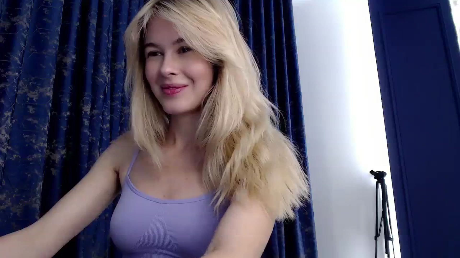 Gallery image thumbnail from Cute_BB's myfreecams stream on, 10/16/2023, 21:56 image 17 of 20