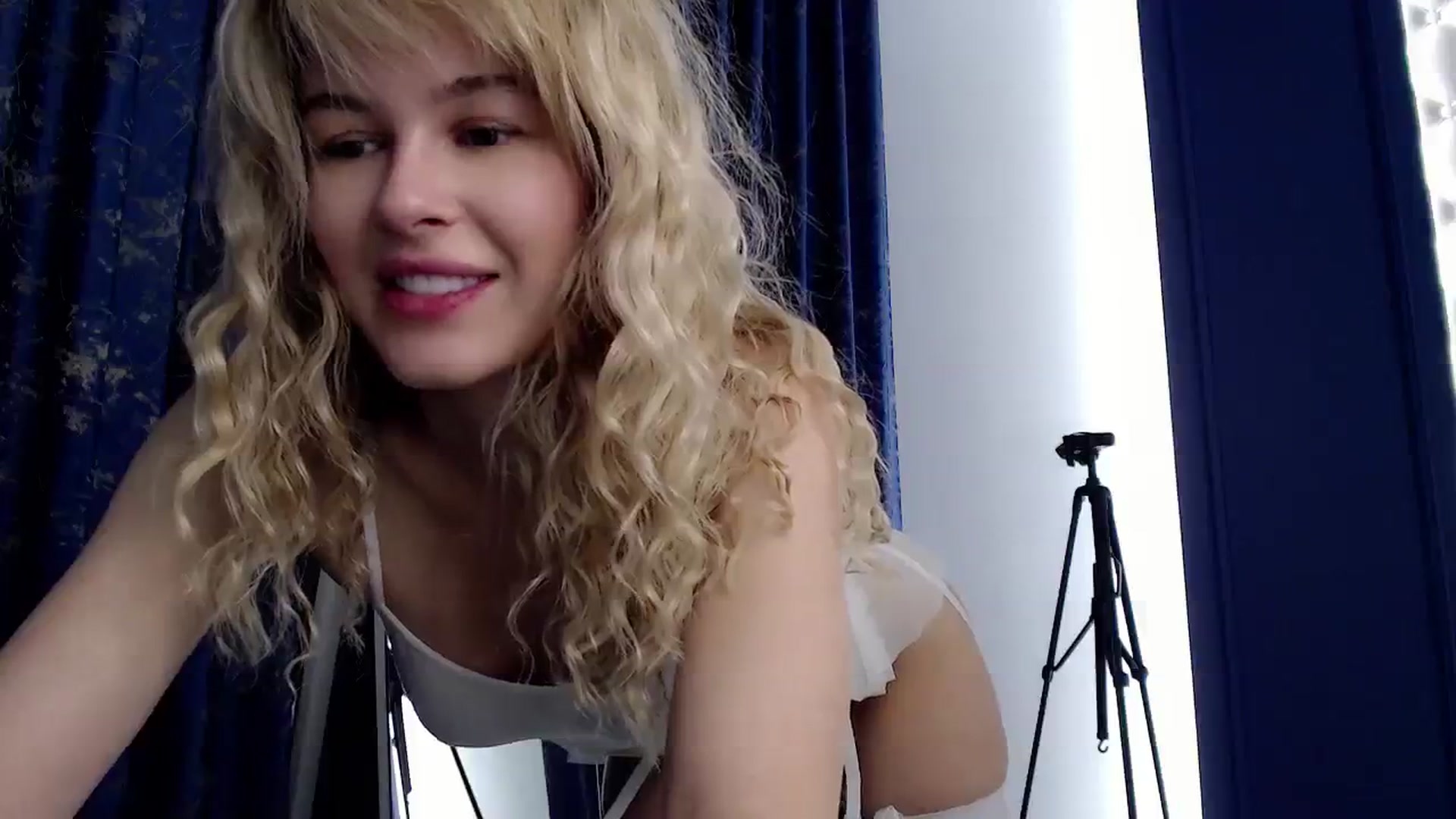 Gallery image thumbnail from Cute_BB's myfreecams stream on, 10/25/2023, 21:08 image 2 of 20