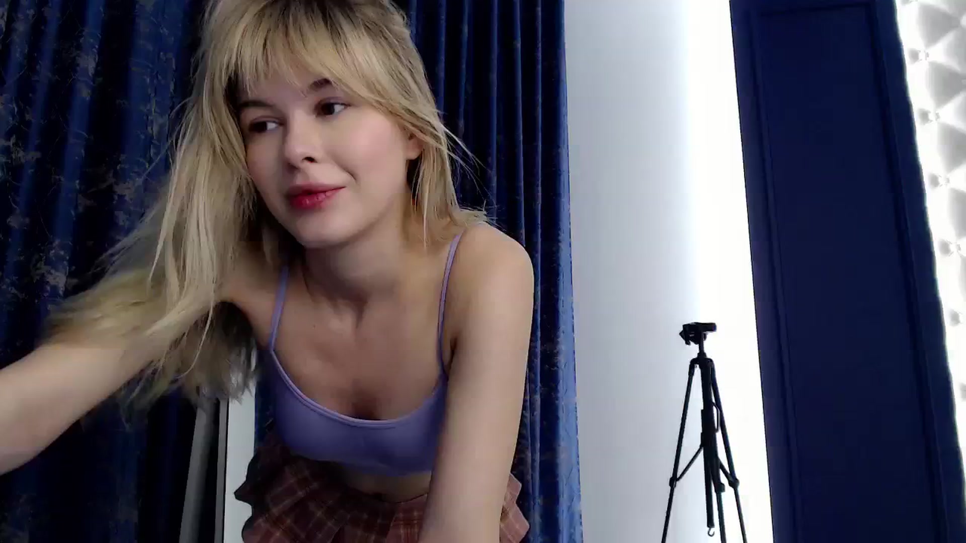 Gallery image thumbnail from Cute_BB's myfreecams stream on, 10/28/2023, 20:59 image 1 of 20