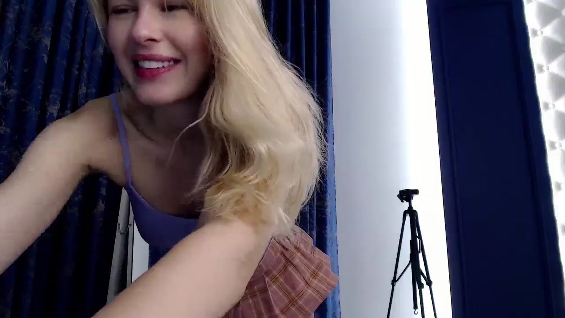 Gallery image thumbnail from Cute_BB's myfreecams stream on, 10/28/2023, 20:59 image 9 of 20