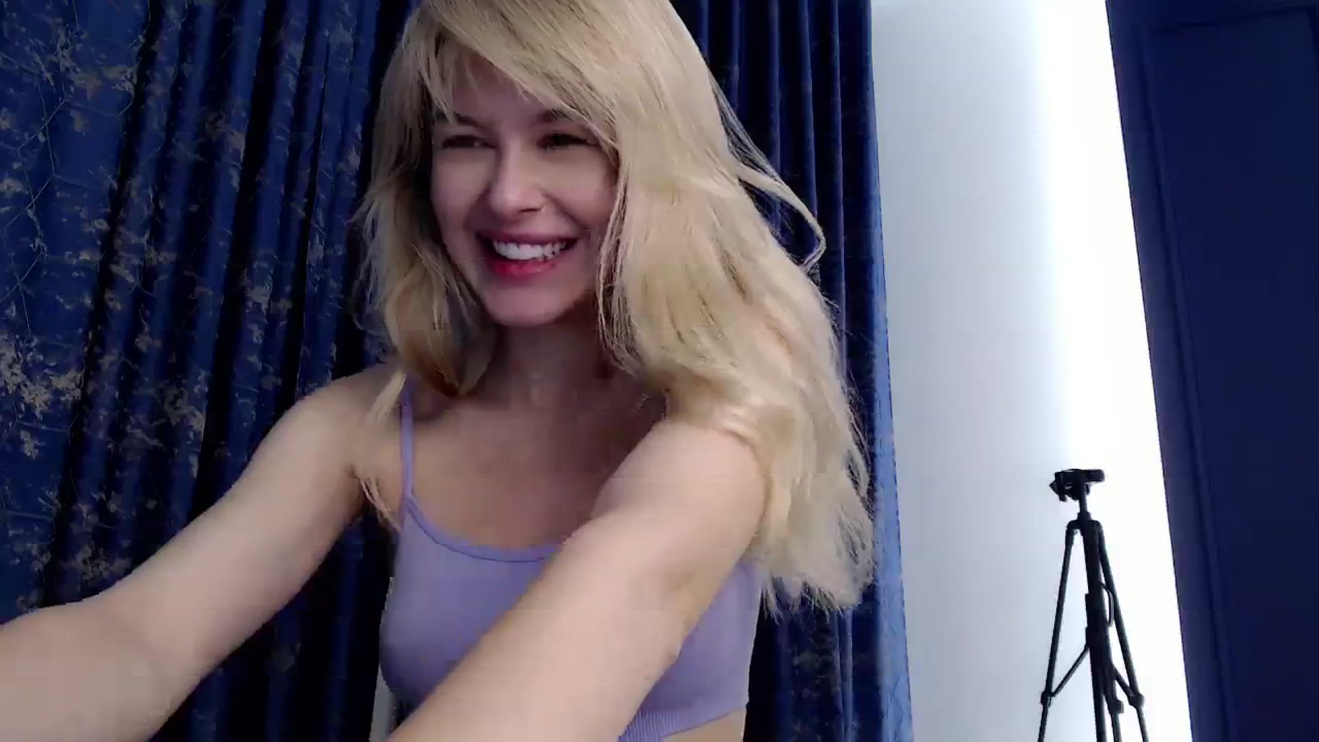 Gallery image thumbnail from Cute_BB's myfreecams stream on, 10/28/2023, 21:58 image 6 of 20
