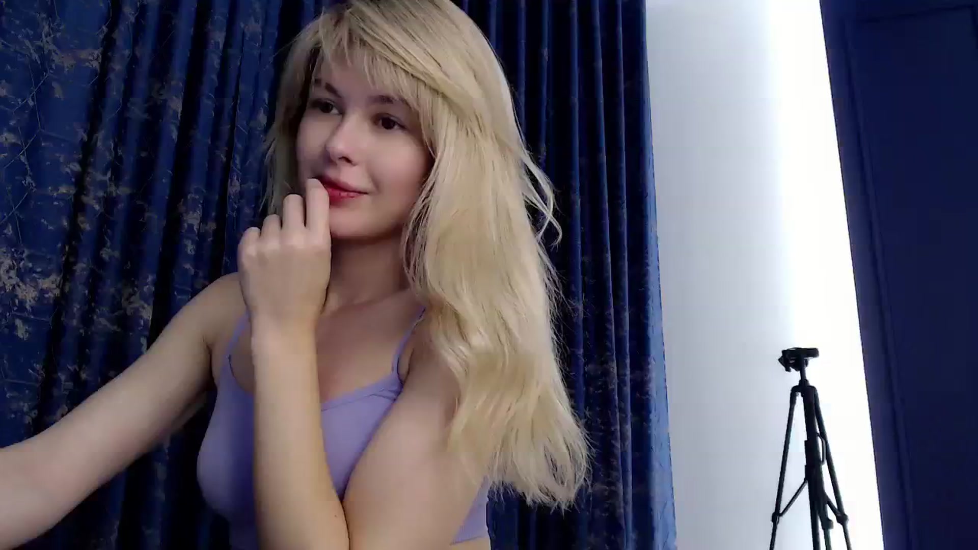 Gallery image thumbnail from Cute_BB's myfreecams stream on, 10/28/2023, 21:58 image 3 of 20
