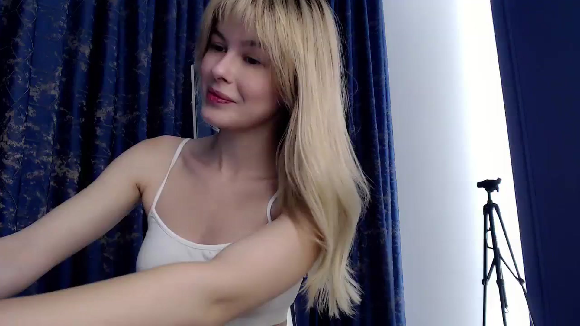 Gallery image thumbnail from Cute_BB's myfreecams stream on, 11/02/2023, 21:44 image 6 of 20
