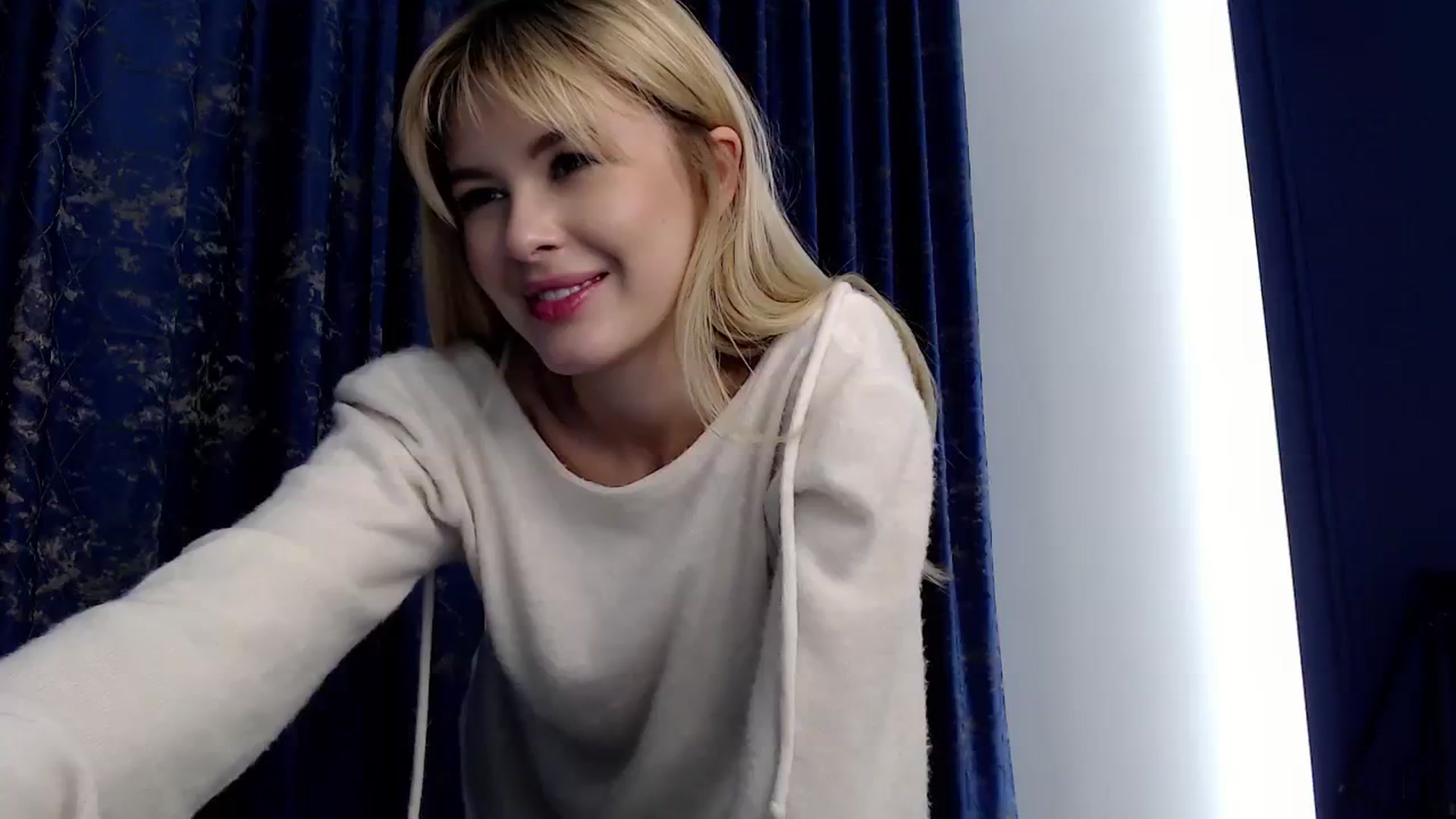 Gallery image thumbnail from Cute_BB's myfreecams stream on, 11/09/2023, 21:43 image 16 of 20