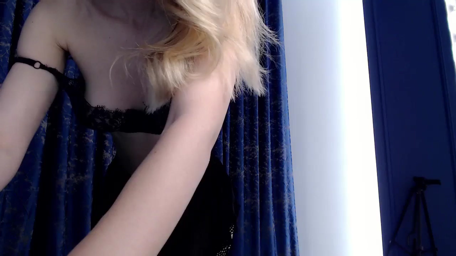 Gallery image thumbnail from Cute_BB's myfreecams stream on, 11/11/2023, 22:28 image 17 of 20
