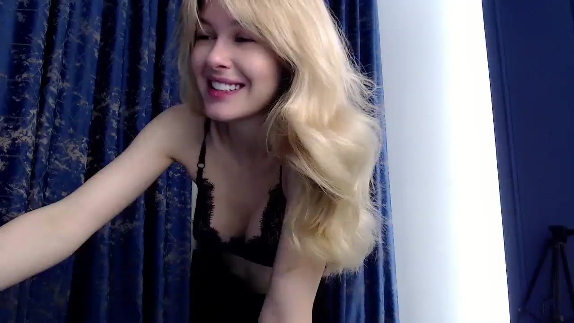 Gallery image thumbnail from Cute_BB's myfreecams stream on, 11/11/2023, 22:28 image 3 of 20