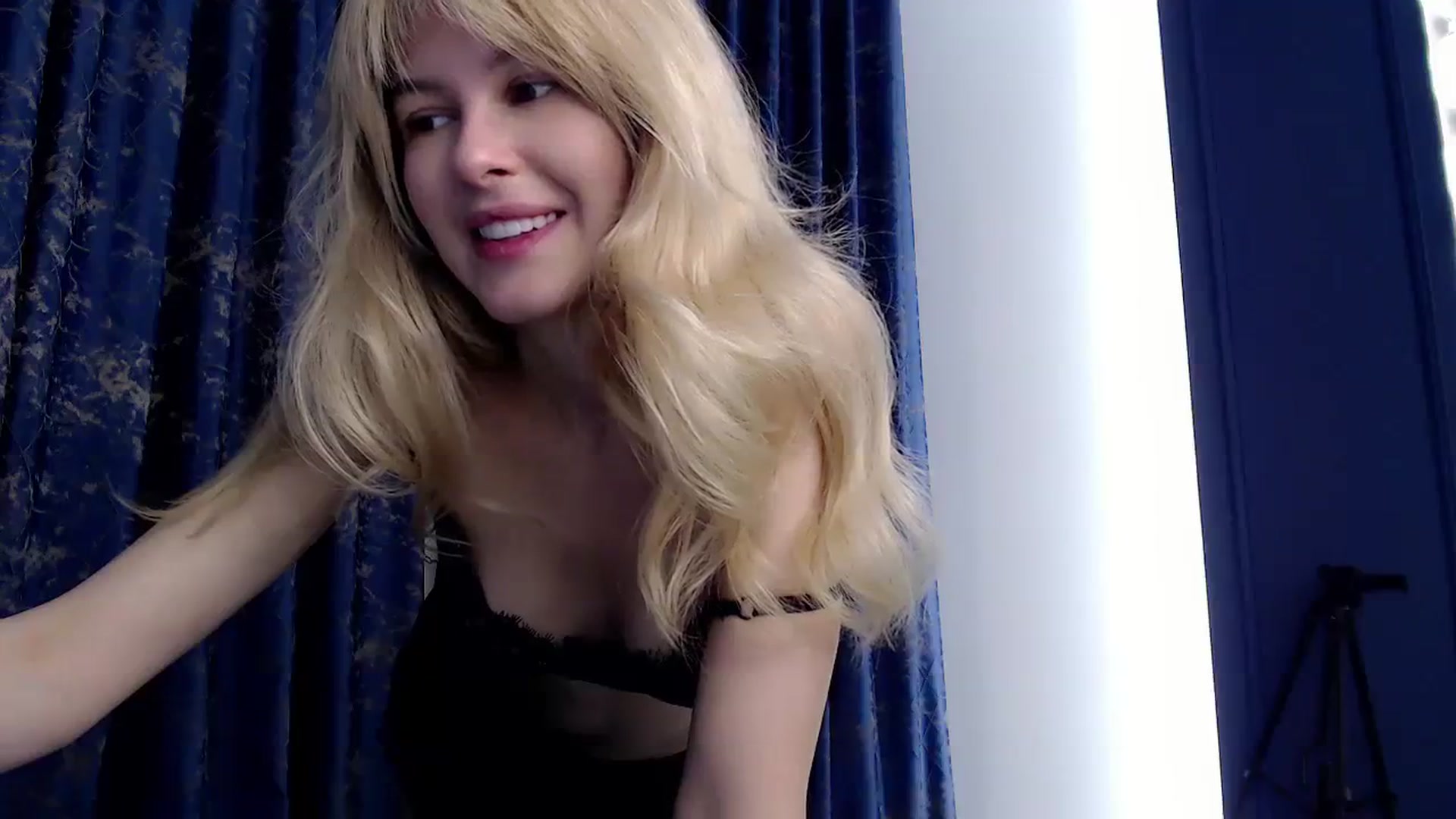 Gallery image thumbnail from Cute_BB's myfreecams stream on, 11/11/2023, 22:28 image 16 of 20