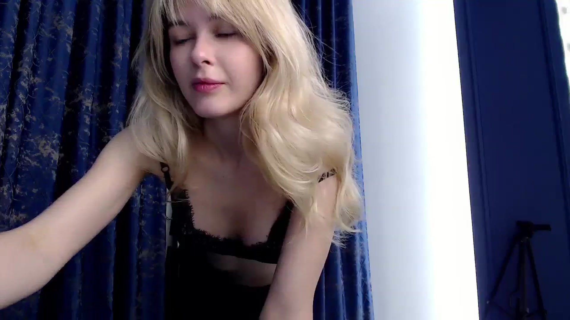 Gallery image thumbnail from Cute_BB's myfreecams stream on, 11/11/2023, 22:28 image 11 of 20