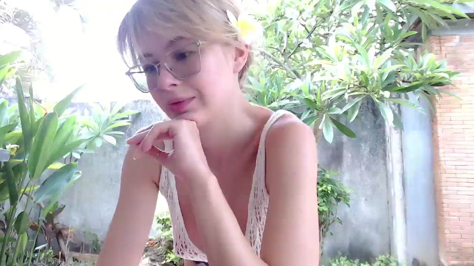 Gallery image thumbnail from Cute_BB's myfreecams stream on, 11/28/2023, 01:37 image 6 of 20