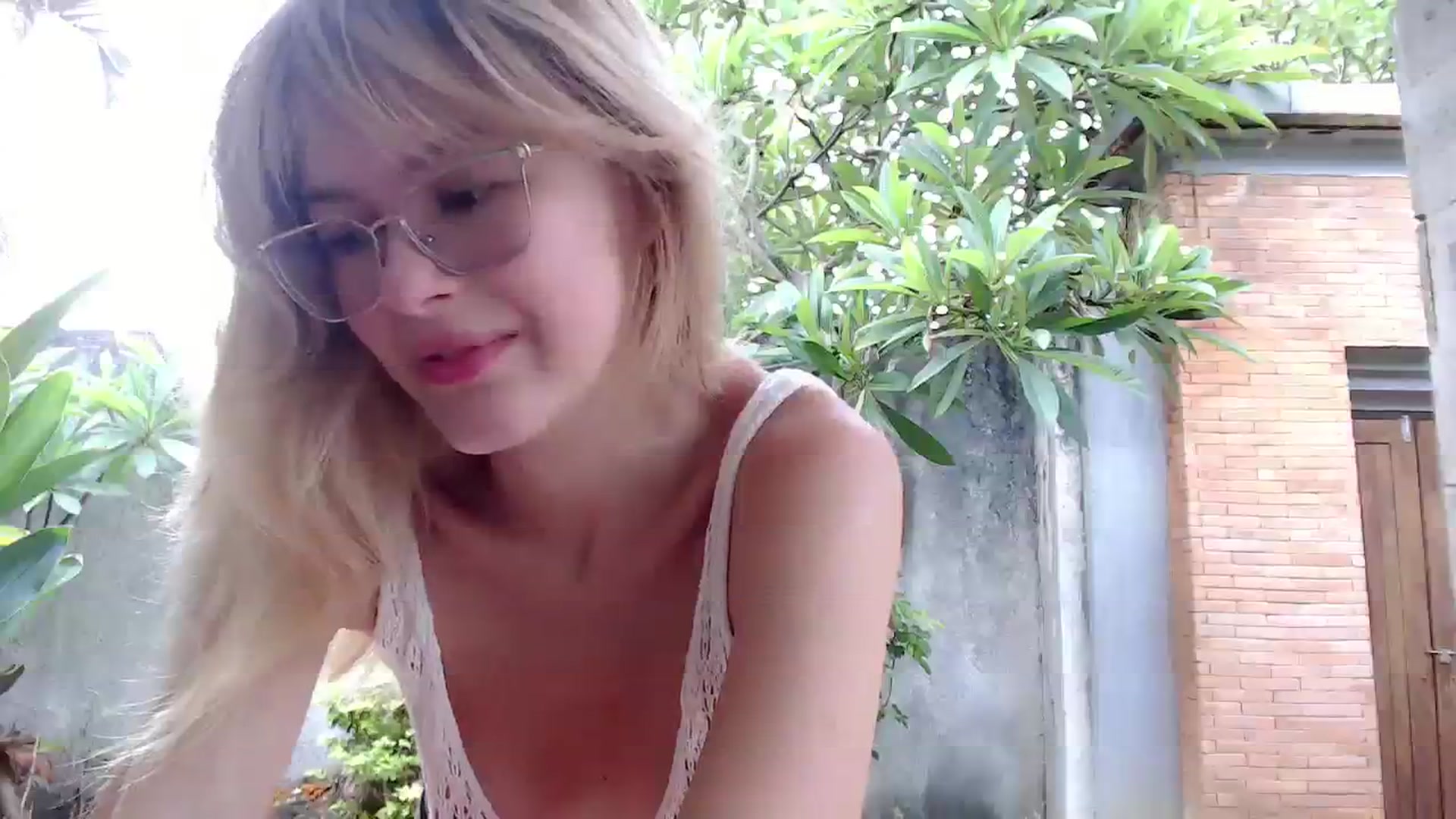 Gallery image thumbnail from Cute_BB's myfreecams stream on, 11/28/2023, 01:37 image 3 of 20