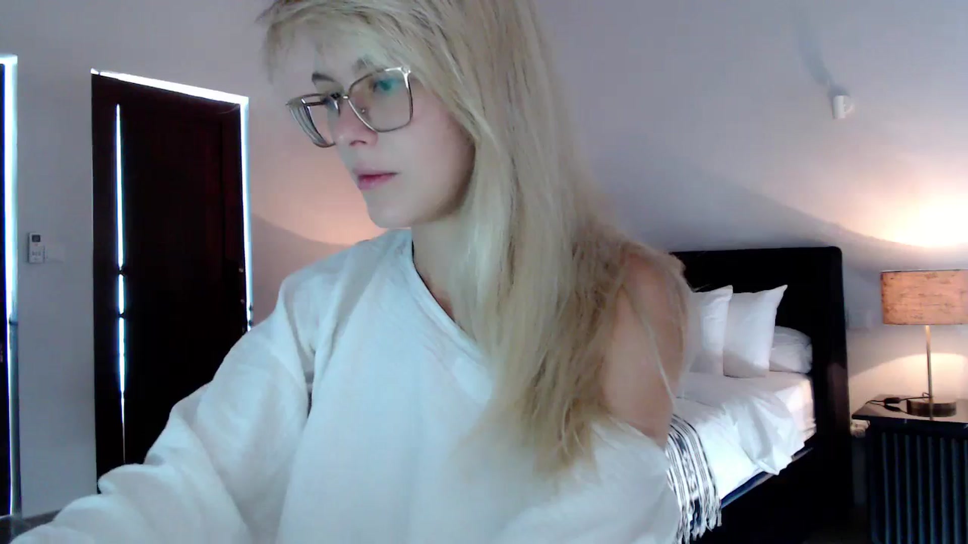 Gallery image thumbnail from Cute_BB's myfreecams stream on, 01/25/2024, 03:04 image 8 of 20