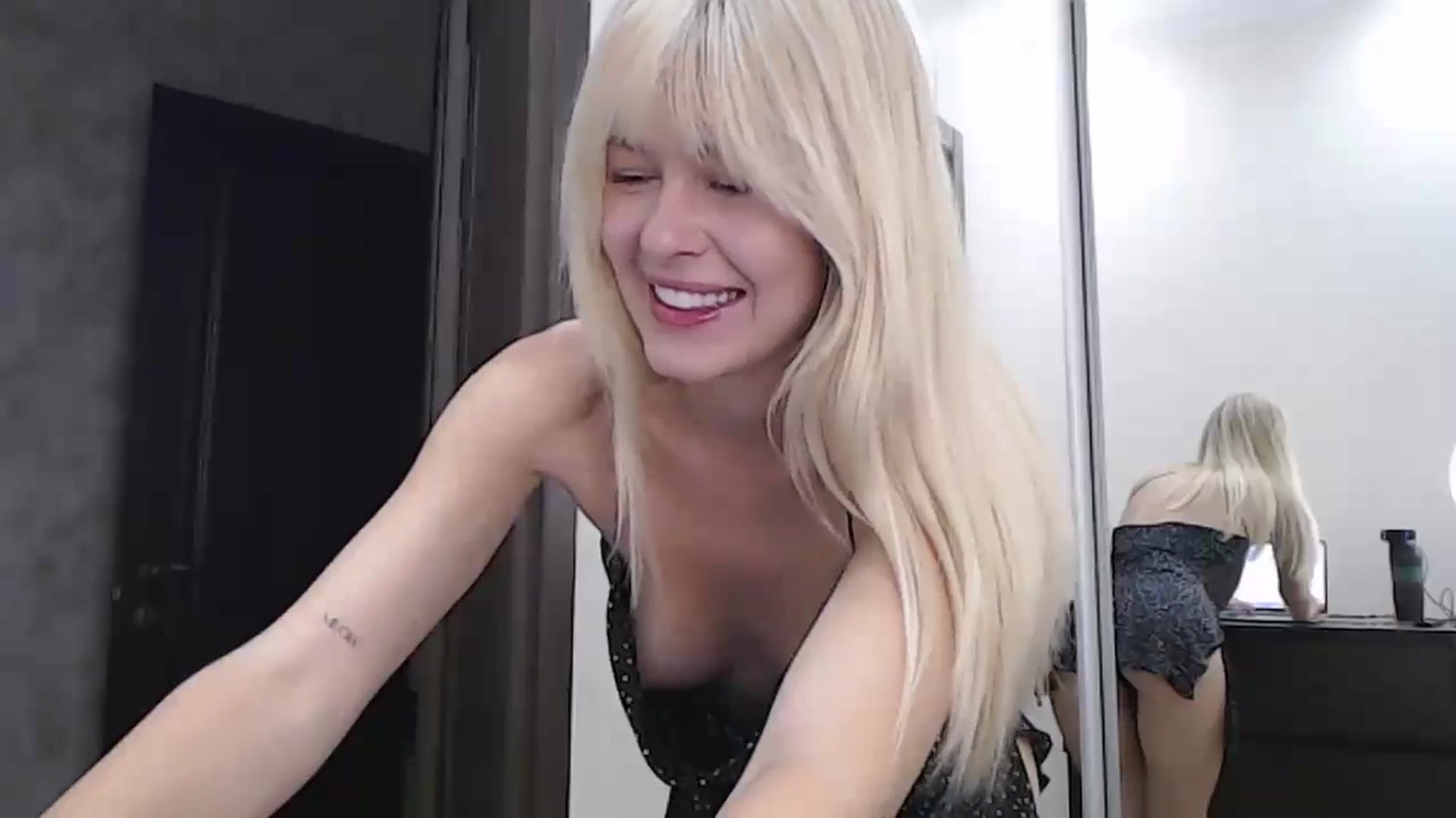 Gallery image thumbnail from Cute_BB's myfreecams stream on, 06/19/2024, 20:27 image 3 of 20
