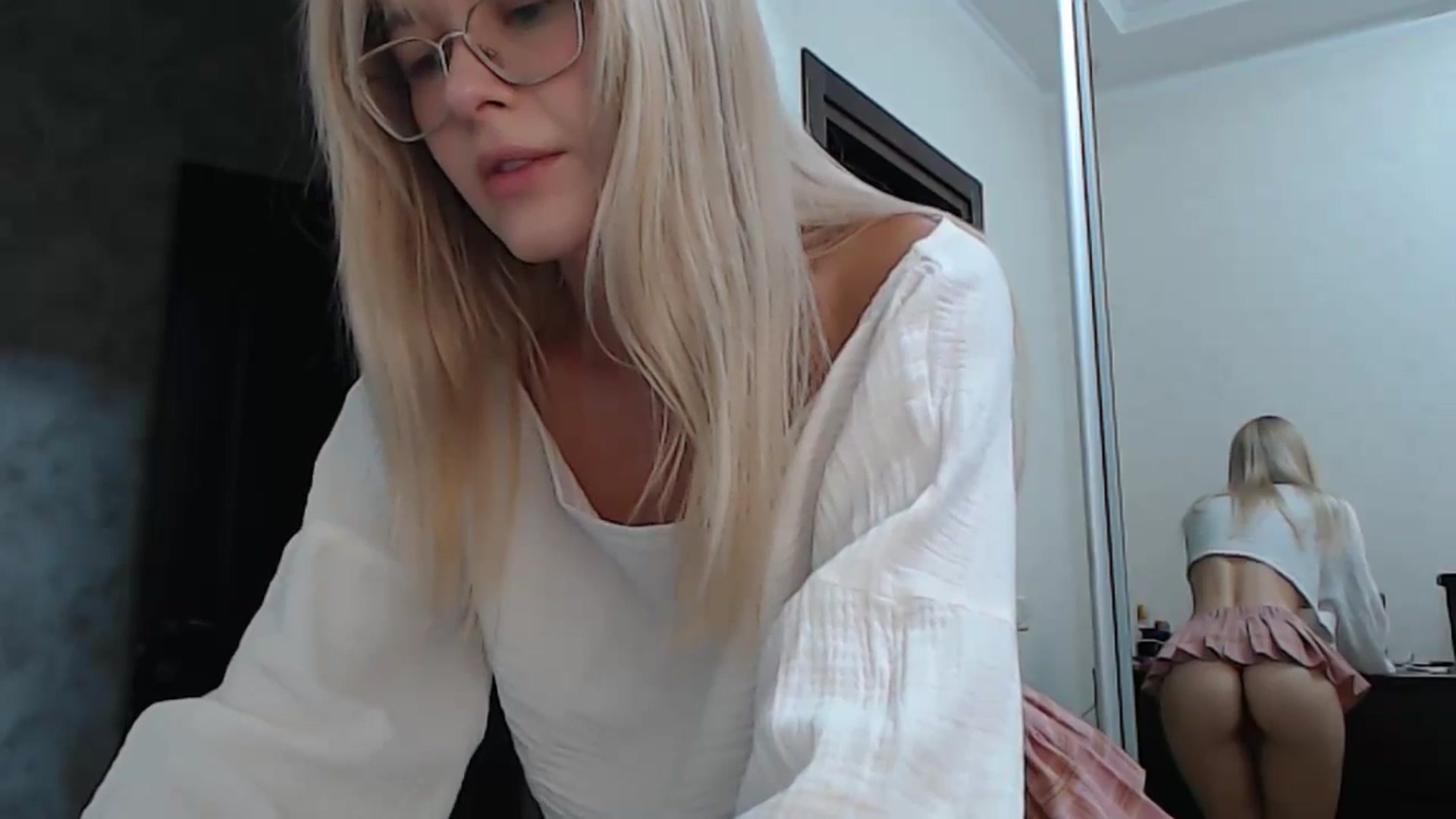 Gallery image thumbnail from Cute_BB's myfreecams stream on, 06/22/2024, 21:11 image 16 of 20