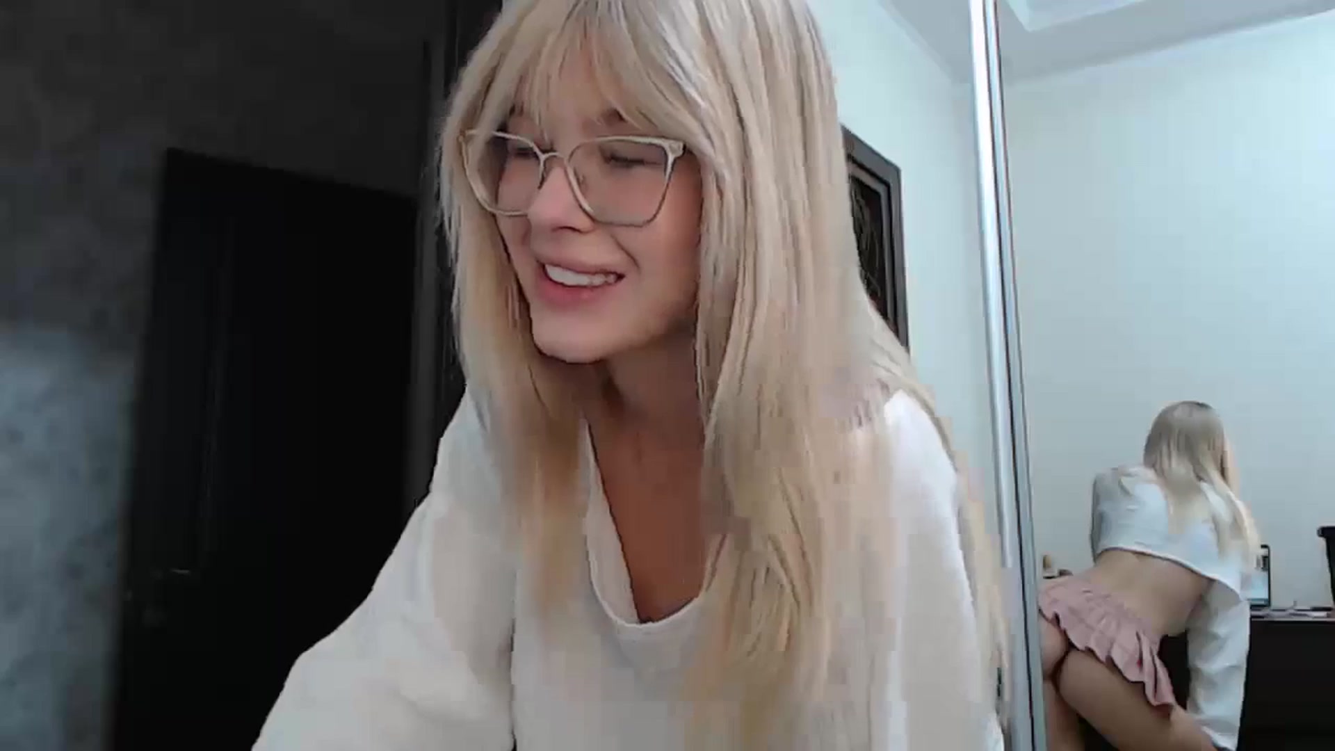 Gallery image thumbnail from Cute_BB's myfreecams stream on, 06/22/2024, 21:11 image 15 of 20