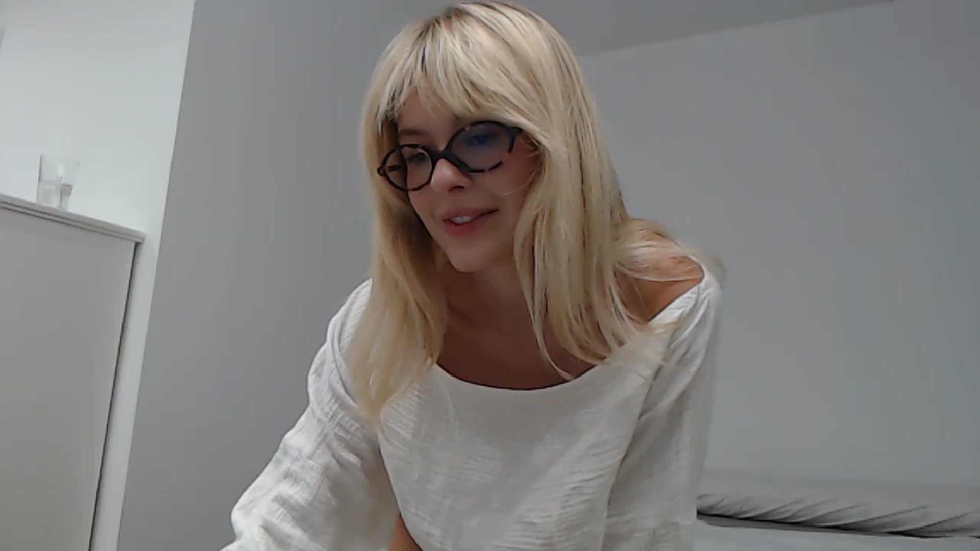 Gallery image thumbnail from Cute_BB's myfreecams stream on, 08/21/2024, 21:47 image 17 of 20