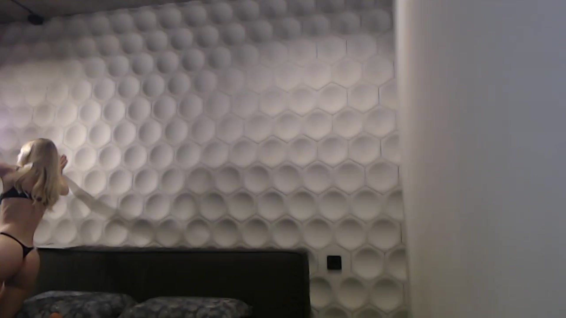 Gallery image thumbnail from Cute_BB's myfreecams stream on, 08/03/2025, 20:08 image 1 of 20
