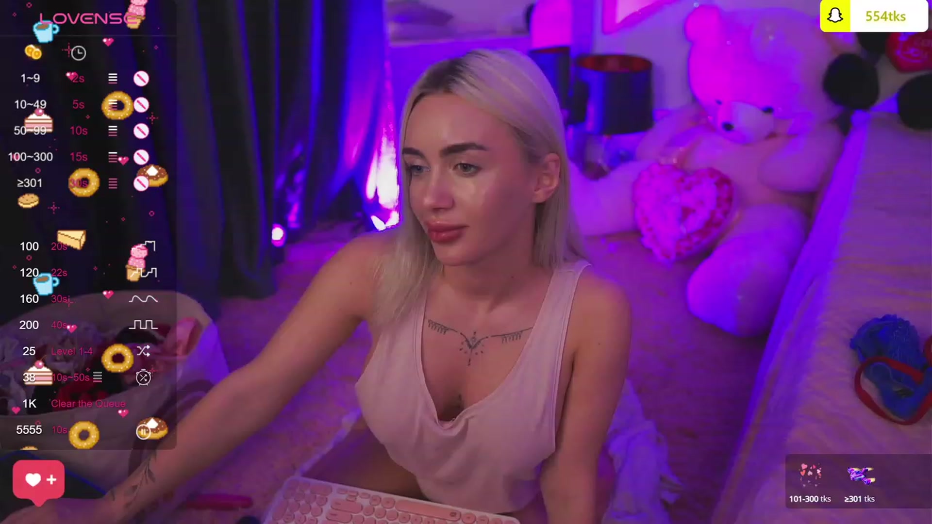 Gallery image thumbnail from Cute_Blondie's myfreecams stream on, 03/14/2024, 18:09 image 3 of 20