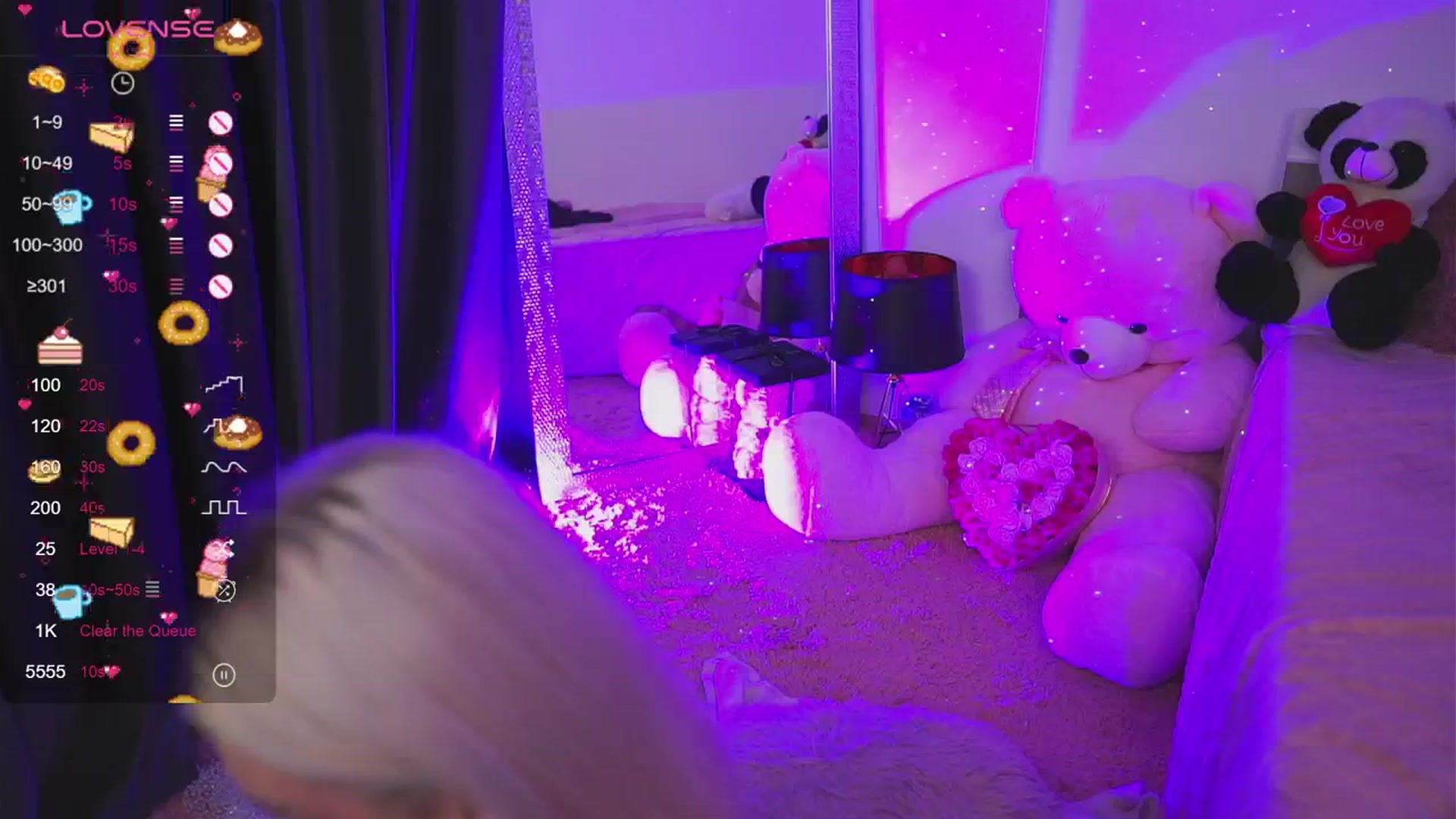 Gallery image thumbnail from Cute_Blondie's myfreecams stream on, 03/16/2024, 14:32 image 10 of 20