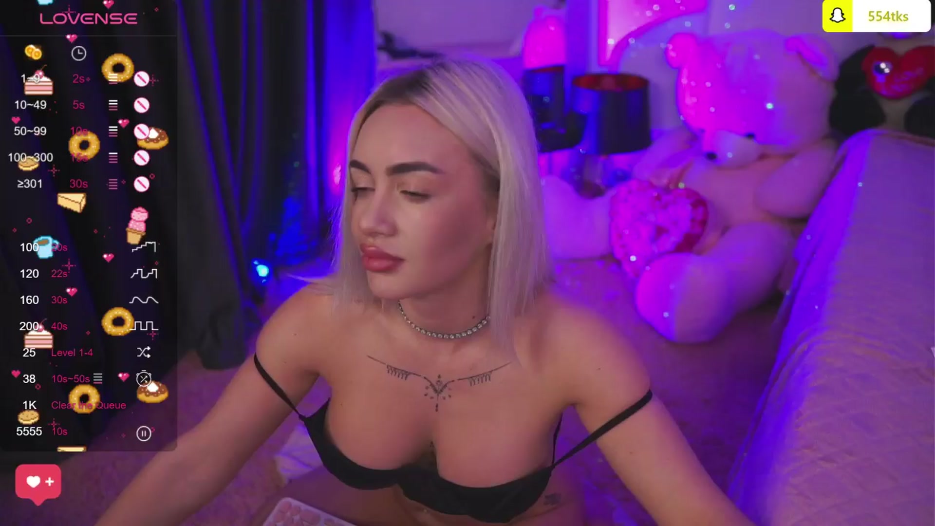 Gallery image thumbnail from Cute_Blondie's myfreecams stream on, 03/26/2024, 06:11 image 8 of 20