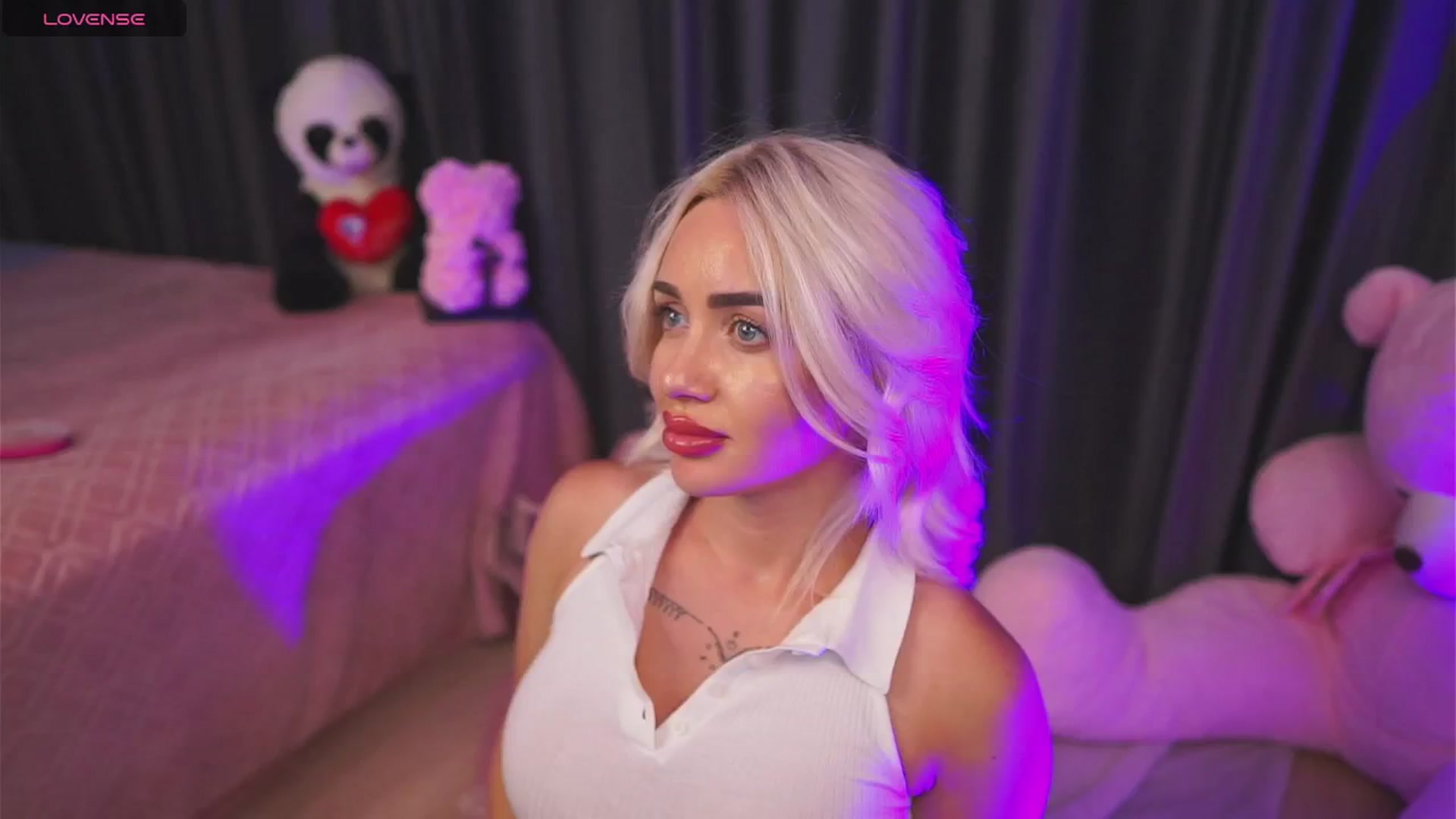 Gallery image thumbnail from Cute_Blondie's myfreecams stream on, 08/07/2024, 08:12 image 16 of 20