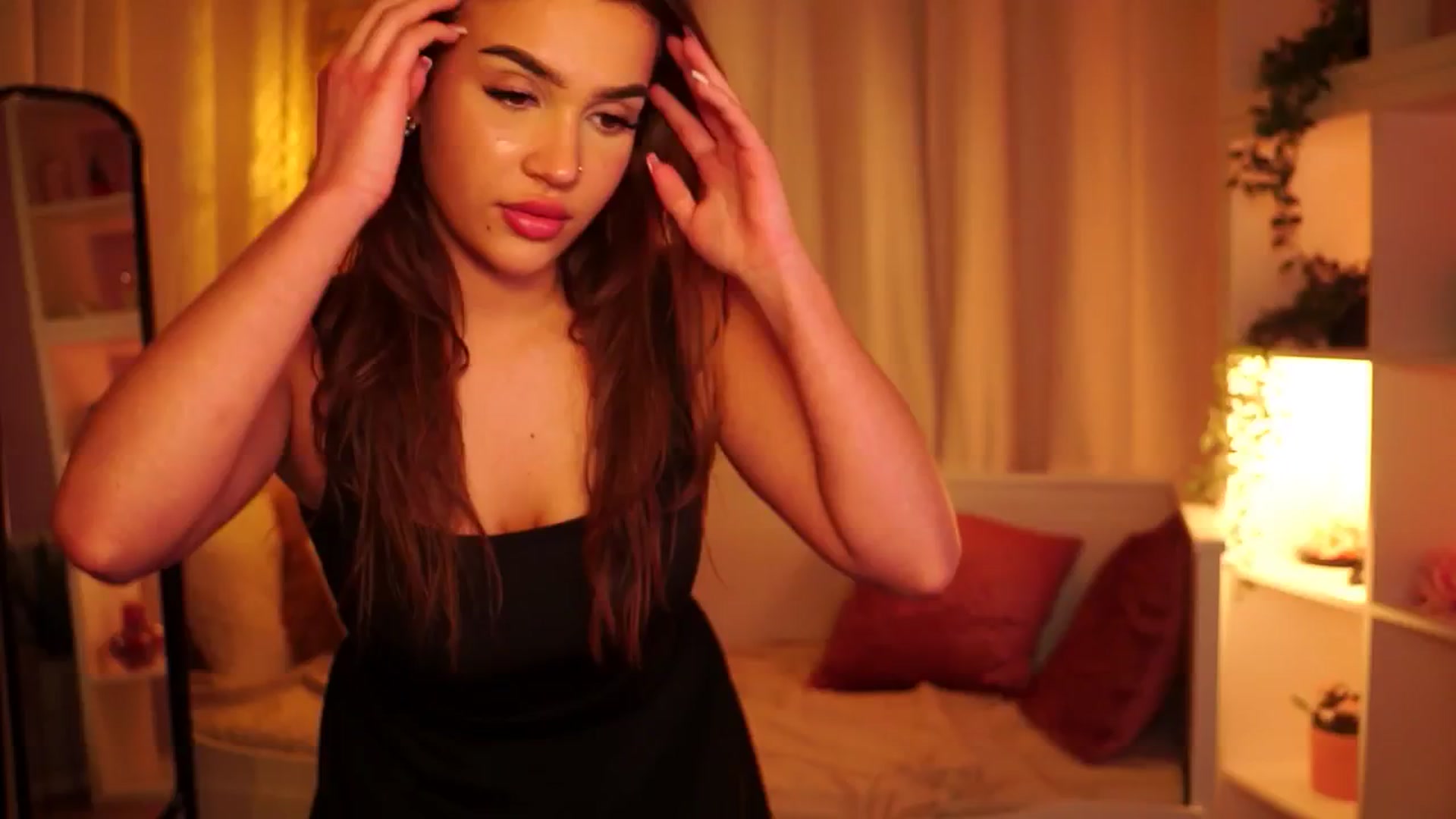 Gallery image thumbnail from Cute_Foxy's myfreecams stream on, 04/01/2025, 22:05 image 11 of 20