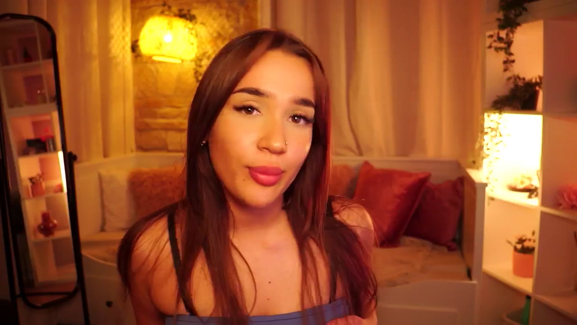 Gallery image thumbnail from Cute_Foxy's myfreecams stream on, 04/03/2025, 19:29 image 6 of 20