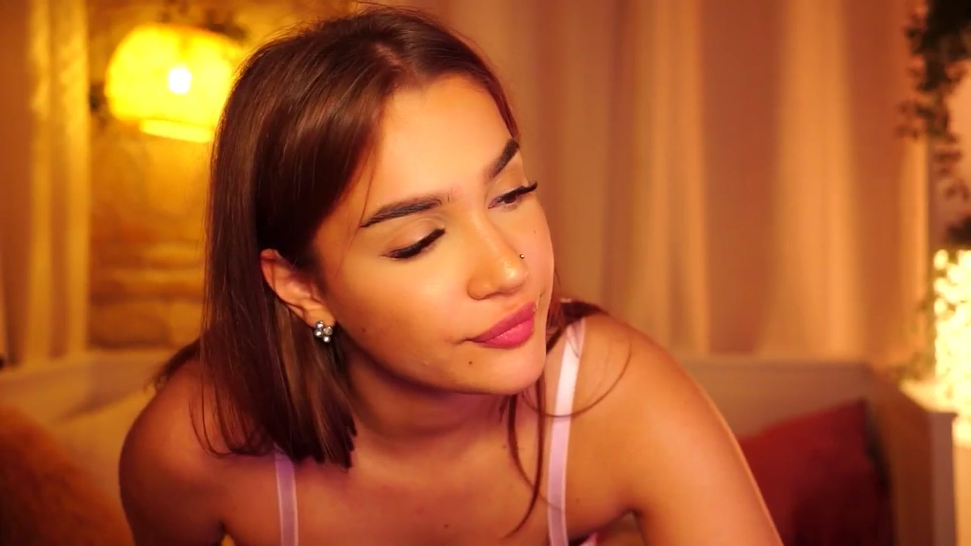 Gallery image thumbnail from Cute_Foxy's myfreecams stream on, 04/17/2025, 21:12 image 12 of 20