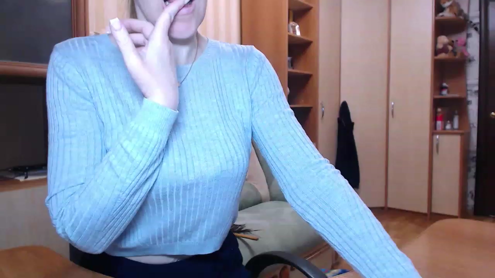 Gallery image thumbnail from Cute_Lion's myfreecams stream on, 11/17/2022, 14:51 image 14 of 20