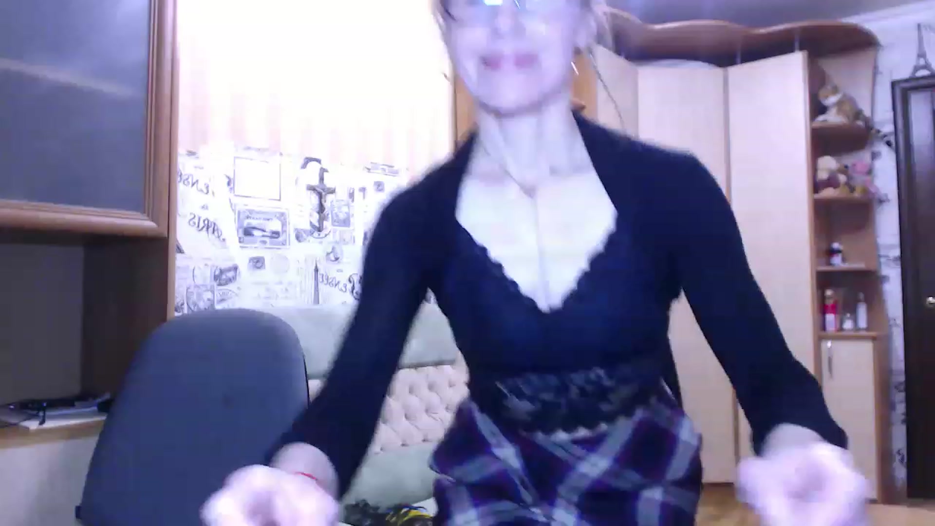 Gallery image thumbnail from Cute_Lion's myfreecams stream on, 11/17/2022, 15:22 image 14 of 20