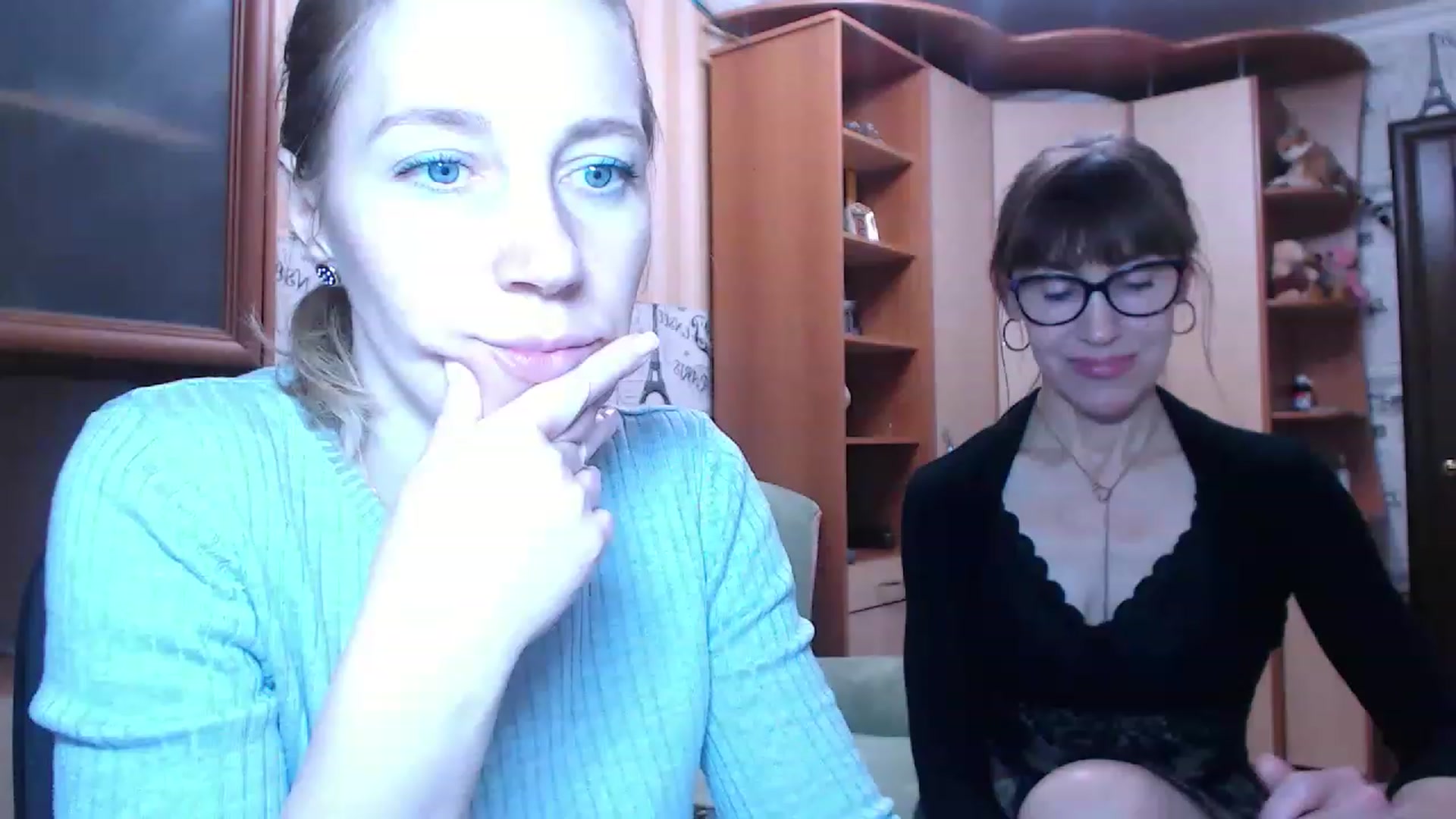 Gallery image thumbnail from Cute_Lion's myfreecams stream on, 11/17/2022, 17:45 image 7 of 20