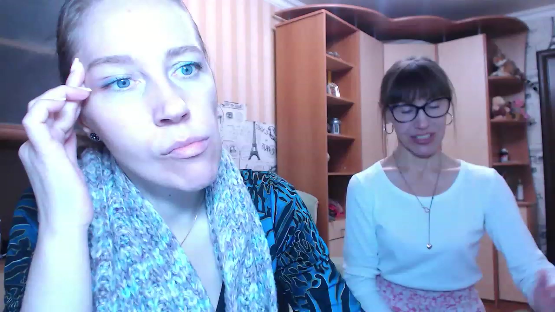 Gallery image thumbnail from Cute_Lion's myfreecams stream on, 11/19/2022, 18:10 image 18 of 20