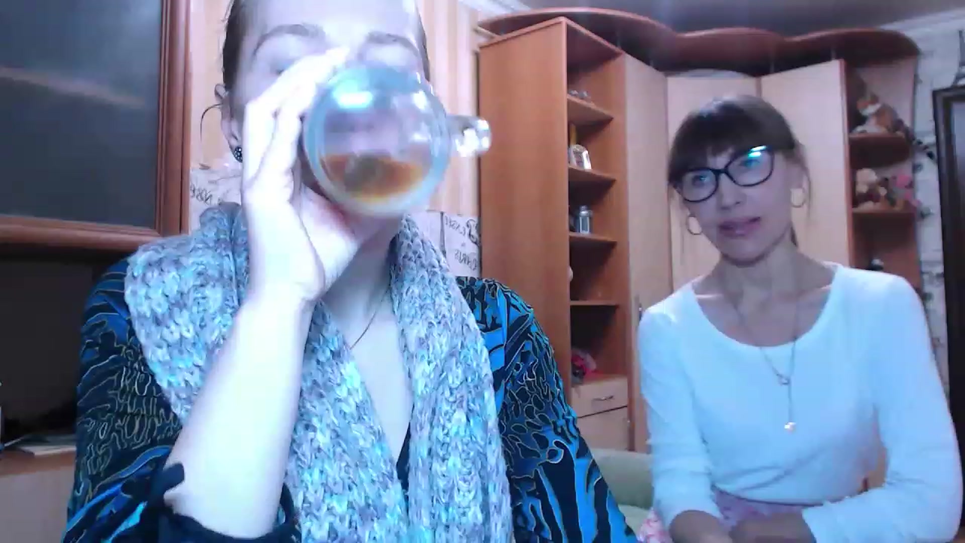 Gallery image thumbnail from Cute_Lion's myfreecams stream on, 11/19/2022, 18:10 image 15 of 20
