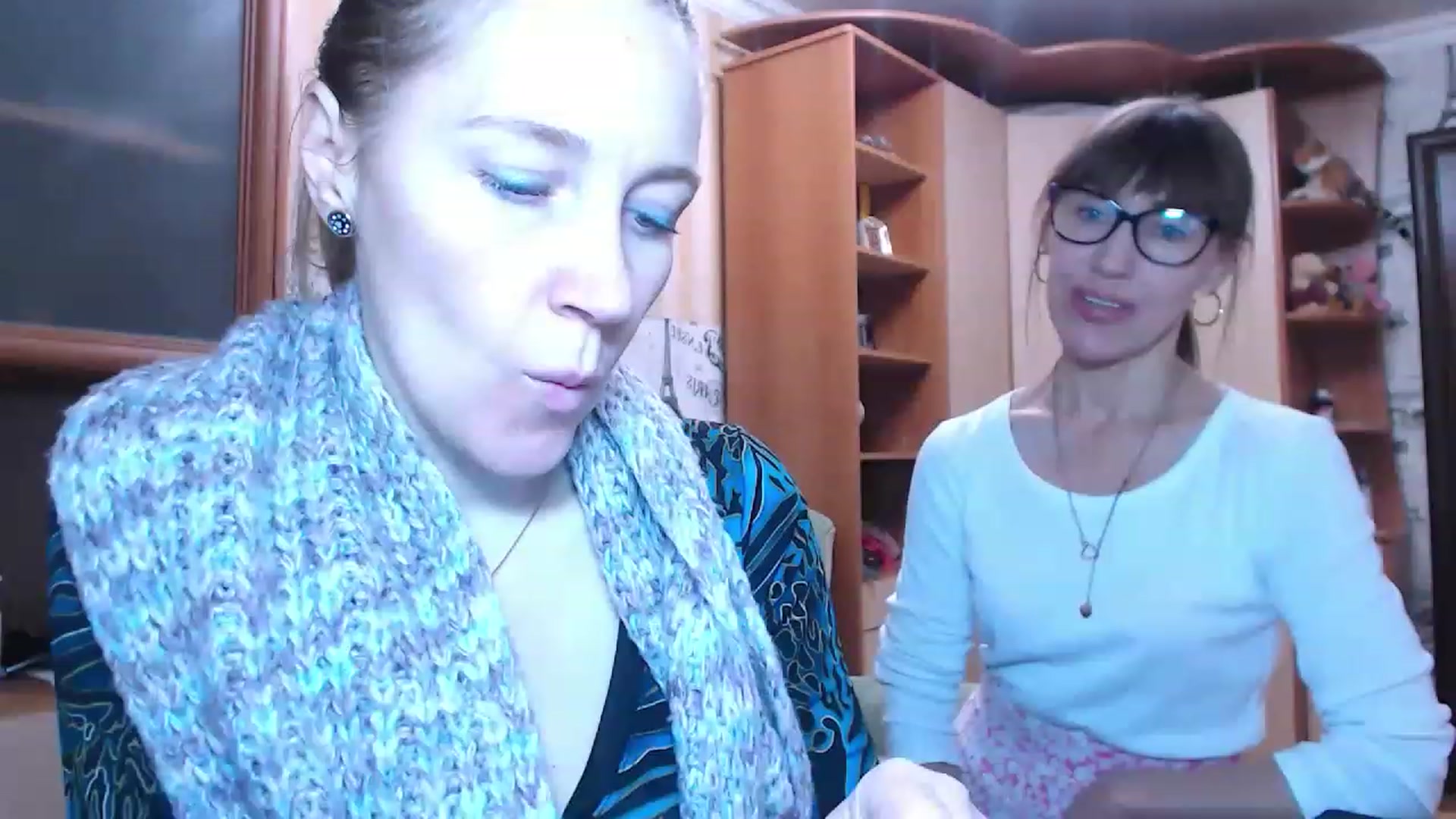 Gallery image thumbnail from Cute_Lion's myfreecams stream on, 11/19/2022, 18:10 image 10 of 20