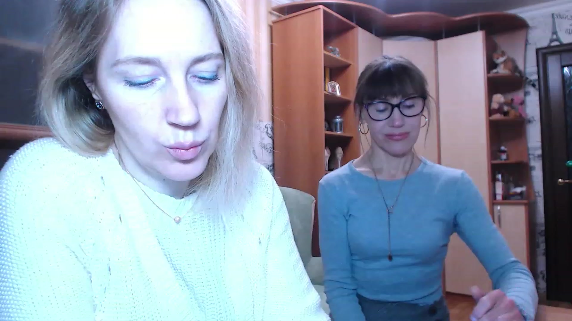 Gallery image thumbnail from Cute_Lion's myfreecams stream on, 11/26/2022, 15:52 image 10 of 20