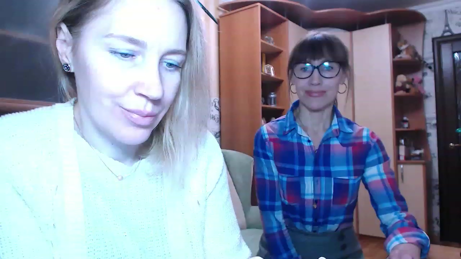 Gallery image thumbnail from Cute_Lion's myfreecams stream on, 11/26/2022, 17:48 image 12 of 20