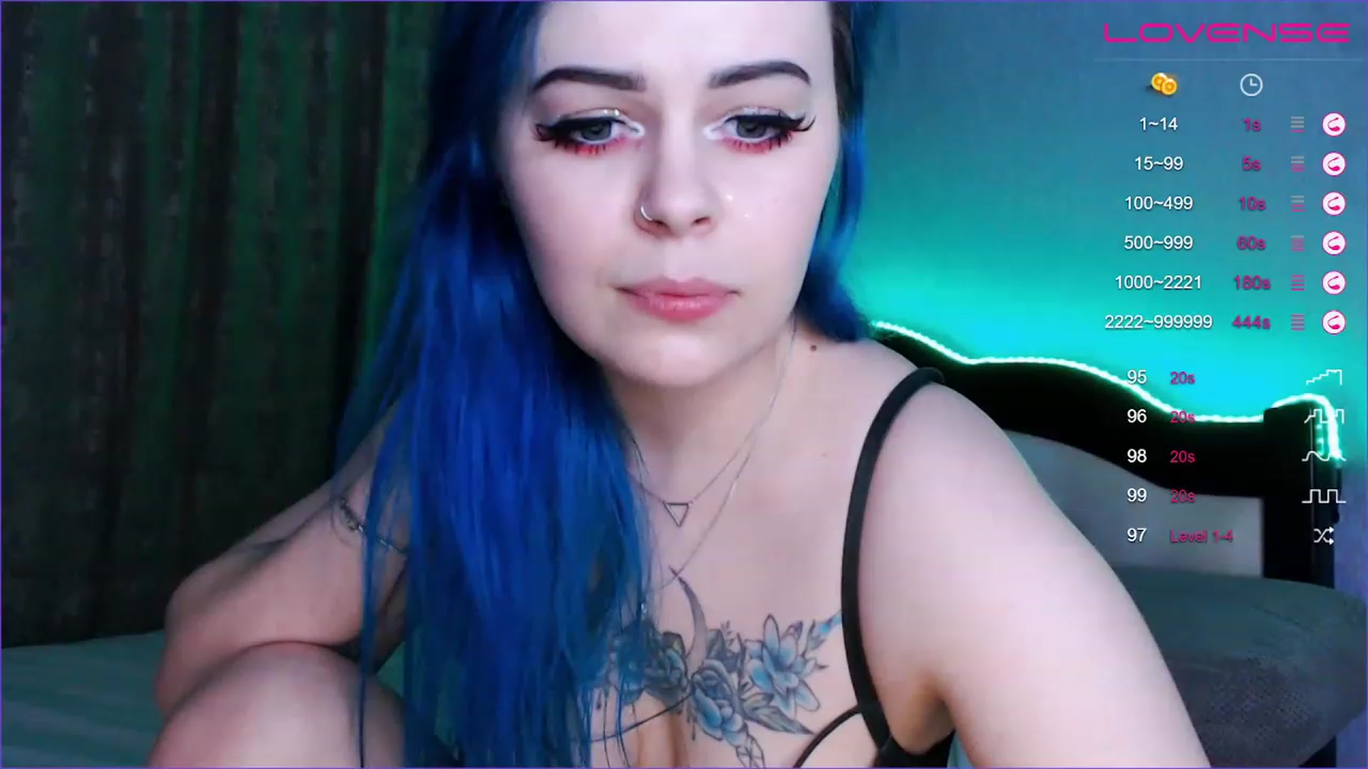Gallery image thumbnail from Cute_Miaa's myfreecams stream on, 01/01/2023, 23:17 image 13 of 20