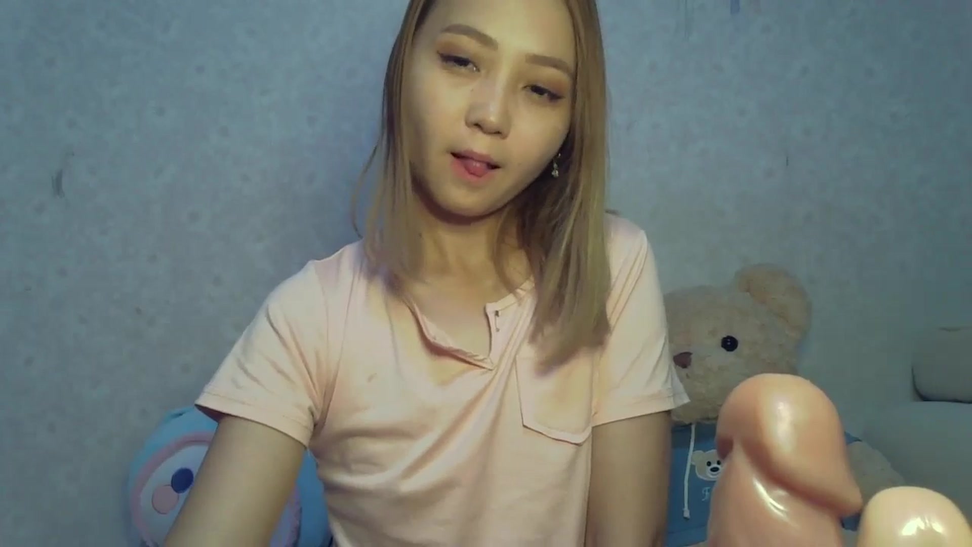 Gallery image thumbnail from Cute_TinyAni's myfreecams stream on, 09/21/2024, 16:23 image 10 of 20
