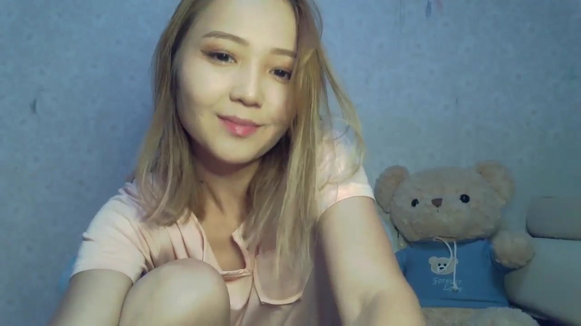 Gallery image thumbnail from Cute_TinyAni's myfreecams stream on, 09/22/2024, 12:40 image 18 of 20
