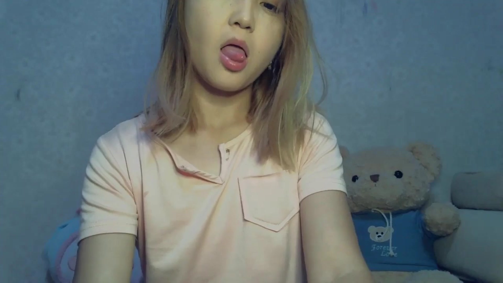 Gallery image thumbnail from Cute_TinyAni's myfreecams stream on, 09/22/2024, 12:40 image 12 of 20