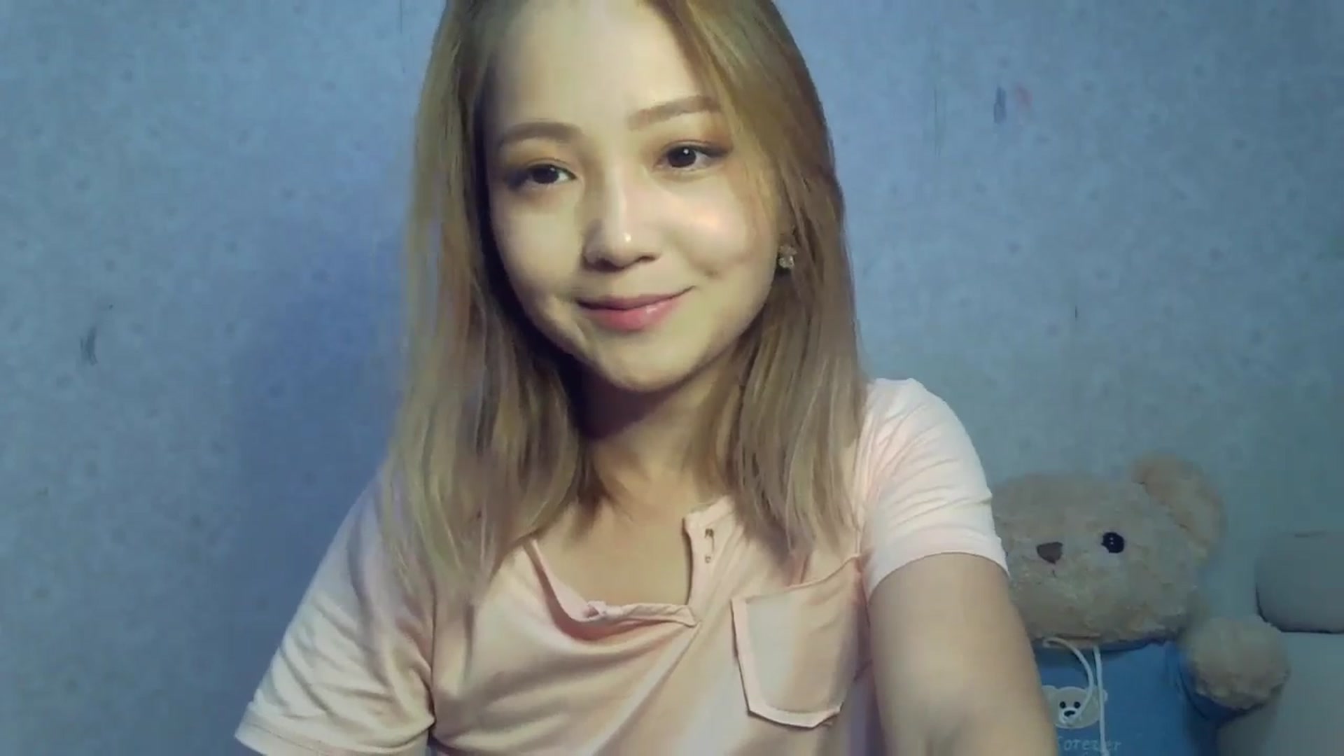 Gallery image thumbnail from Cute_TinyAni's myfreecams stream on, 09/22/2024, 13:34 image 20 of 20