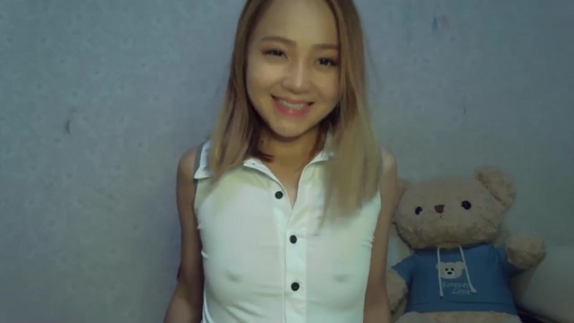 Gallery image thumbnail from Cute_TinyAni's myfreecams stream on, 09/23/2024, 08:49 image 10 of 20