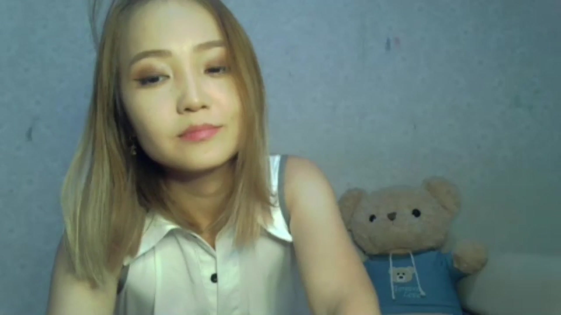 Gallery image thumbnail from Cute_TinyAni's myfreecams stream on, 09/23/2024, 08:49 image 19 of 20